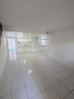 Picture of 431 NW 82Nd Ave # 906, Miami, FL 33126