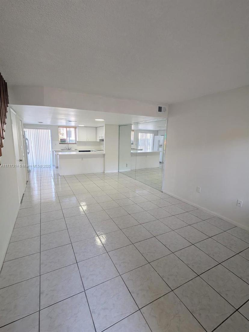 Picture of 431 NW 82Nd Ave # 906, Miami FL 33126