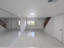 Picture of 431 NW 82Nd Ave # 906, Miami, FL 33126