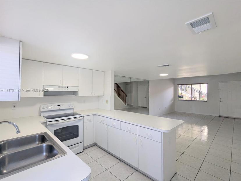 Picture of 431 NW 82Nd Ave # 906, Miami FL 33126