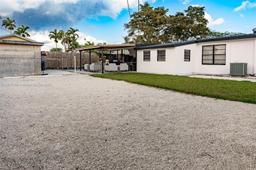 Picture of 4110 SW 97Th Pl, Miami, FL 33165