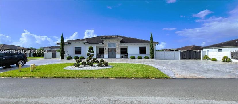 Picture of 21350 SW 132Nd Ct, Miami FL 33177