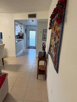 Picture of 2900 N Pine Island Rd # 209, Sunrise, FL 33322