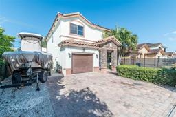 Picture of 13335 SW 268Th Ter, Homestead, FL 33032