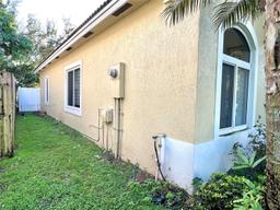 Picture of 2138 NW 75Th Way, Pembroke Pines, FL 33024