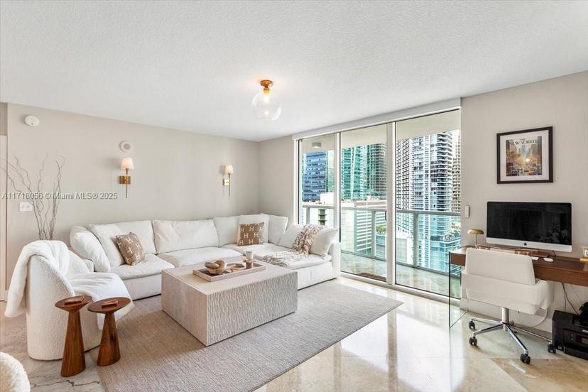 Picture of 31 SE 5Th St # 2906, Miami FL 33131