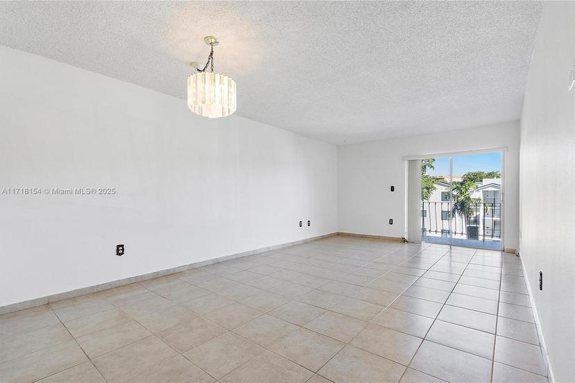 Picture of 1950 W 54Th St # 222, Hialeah FL 33012