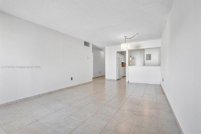 Picture of 1950 W 54Th St # 222, Hialeah FL 33012