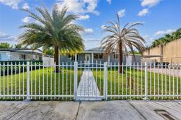 Picture of 1034 Almeria Rd, West Palm Beach, FL 33405