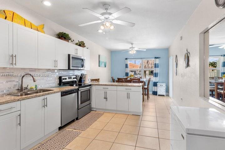 Picture of 431 5Th St, Key Colony, FL 33051