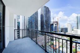 Picture of 999 SW 1St Ave # 2402, Miami, FL 33130