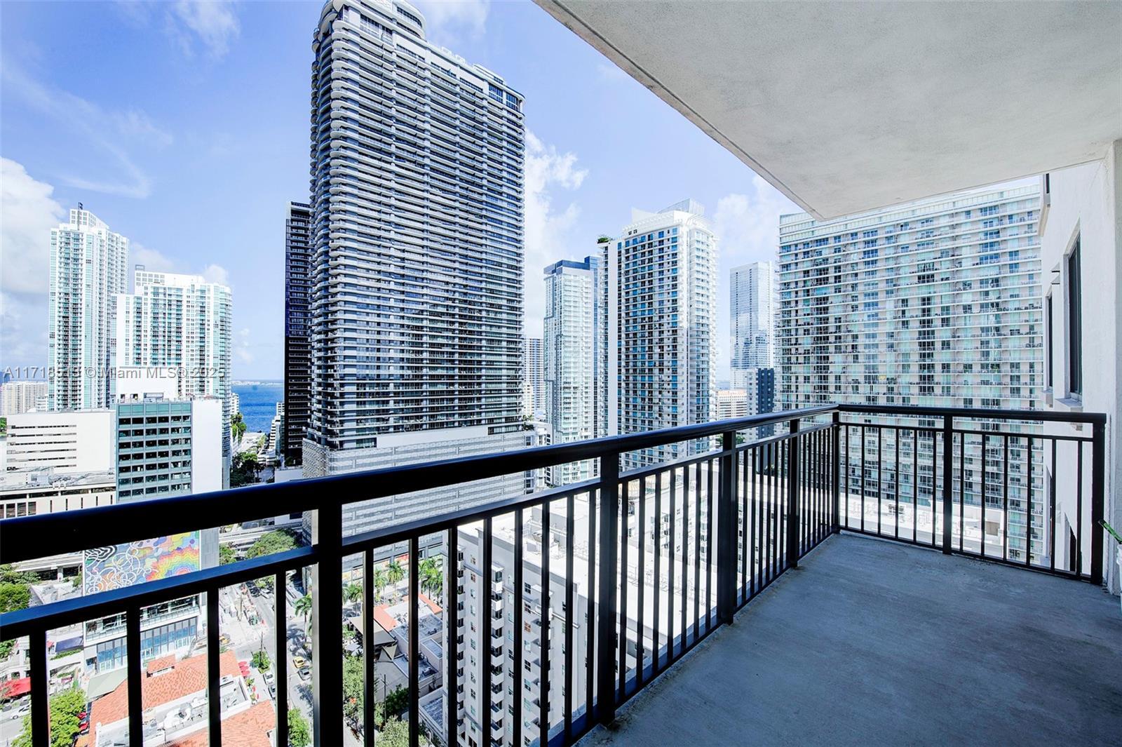 Picture of 999 SW 1St Ave # 2402, Miami, FL 33130