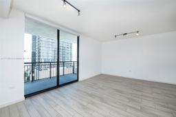 Picture of 999 SW 1St Ave # 2402, Miami, FL 33130