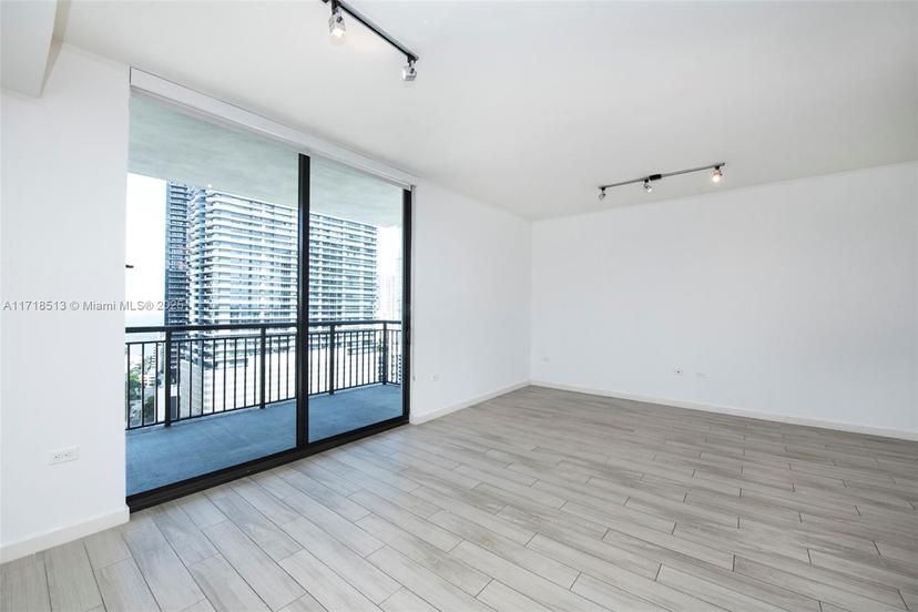 Picture of 999 SW 1St Ave # 2402, Miami FL 33130