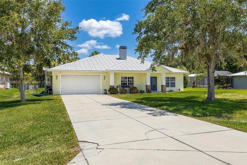 Picture of 1724 Caloosa Estates Ct, La Belle FL 33935