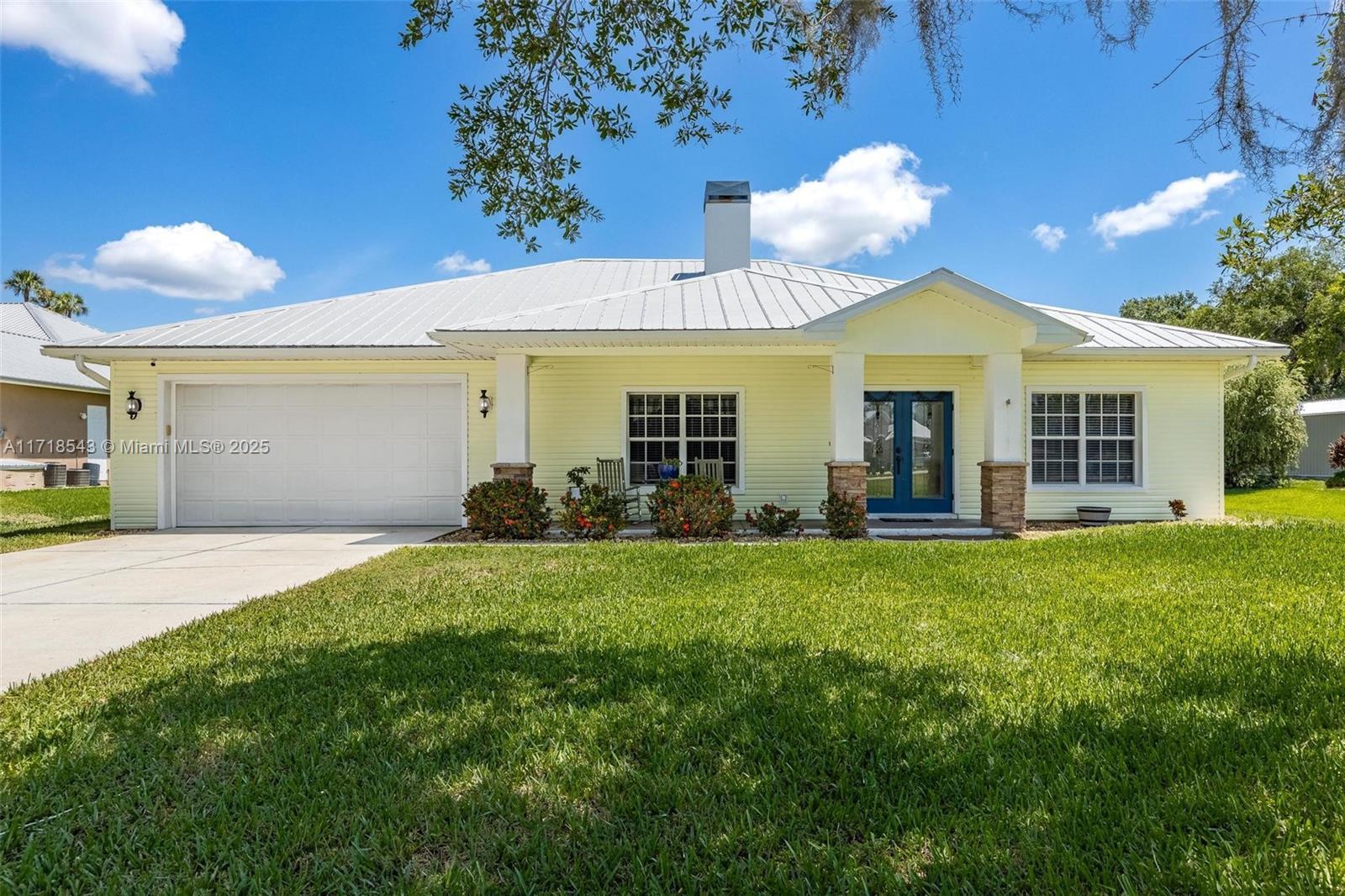 Picture of 1724 Caloosa Estates Ct, La Belle, FL 33935