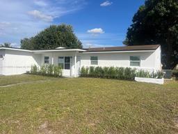 Picture of 17411 NW 46Th Ave, Miami Gardens, FL 33055