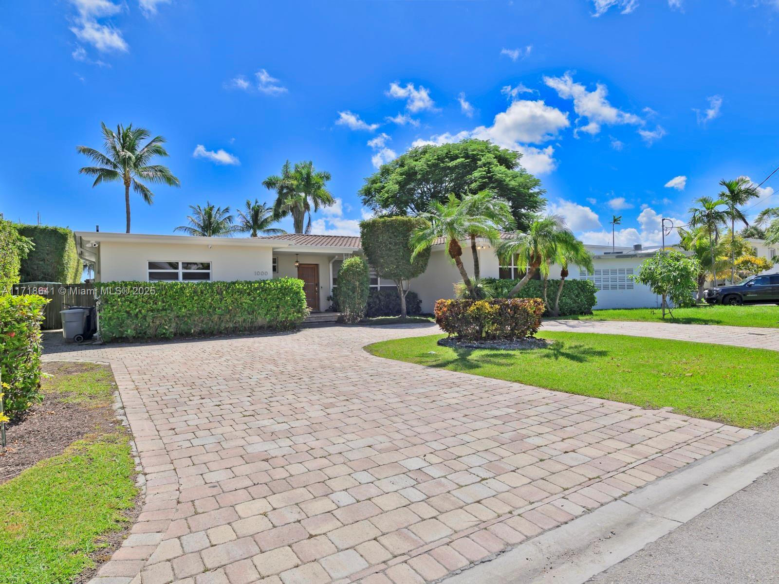 Picture of 1000 S Shore Dr, Miami Beach, FL 33141