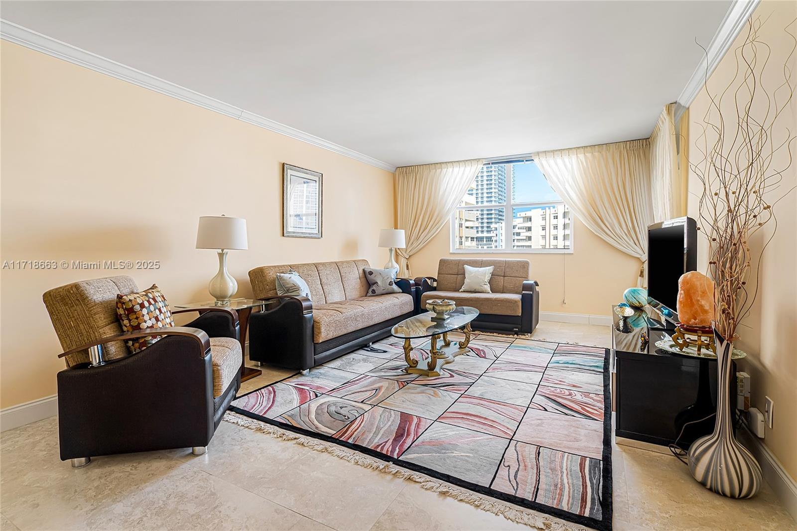 Picture of 1849 S Ocean Dr # 905, Hallandale Beach, FL 33009