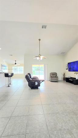 Picture of 423 SW Byron St, Port St. Lucie, FL 34983