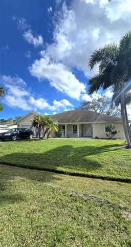 Picture of 423 SW Byron St, Port St. Lucie, FL 34983