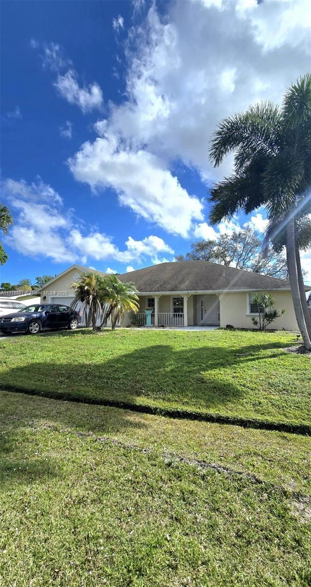 Picture of 423 SW Byron St, Port St. Lucie FL 34983