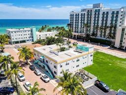 Picture of 326 Wilson St # 206, Hollywood, FL 33019