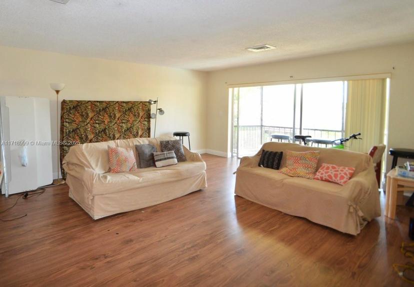 Picture of 8900 W Sample Road # 204, Coral Springs FL 33065