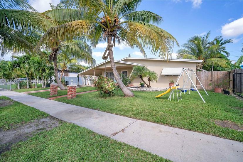 Picture of 12625 SW 185Th Ter, Miami FL 33177