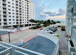 Picture of 345 Ocean Dr # 325, Miami Beach, FL 33139