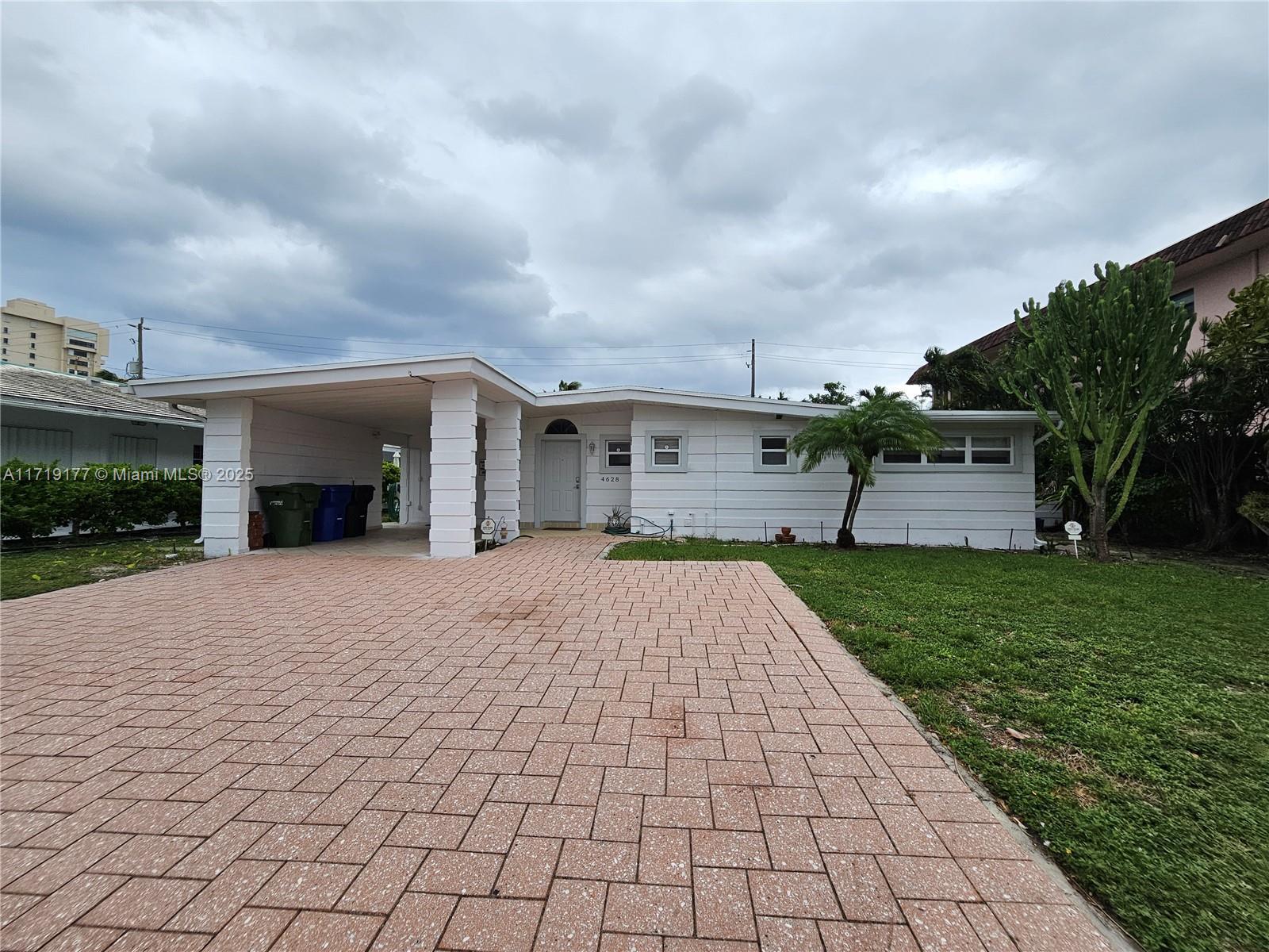 Picture of 4628 Bougainvilla Dr, Lauderdale By The Sea, FL 33308