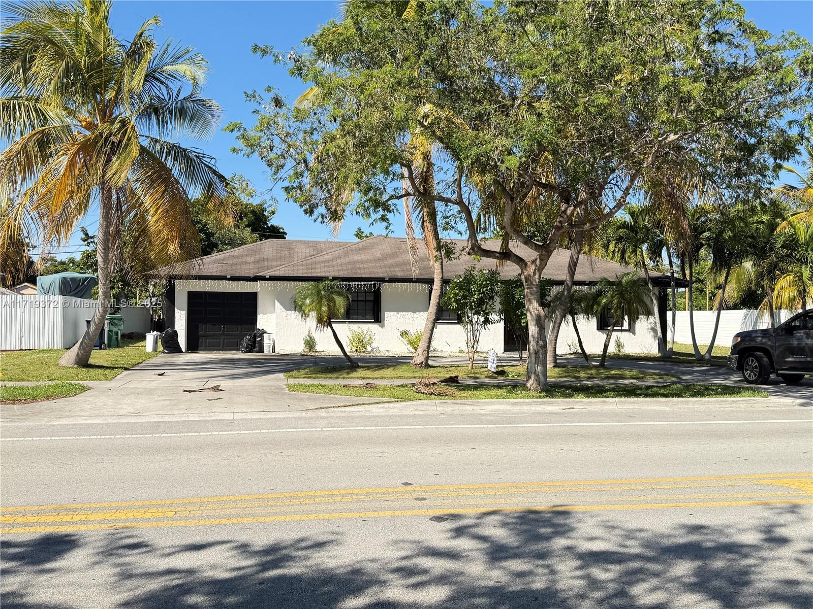 Picture of 9391 Caribbean Blvd, Cutler Bay, FL 33189