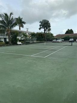 Picture of 3050 NE 16Th Ave # 406, Oakland Park, FL 33334