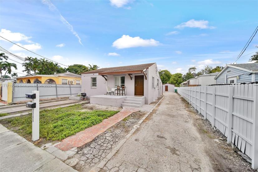 Picture of 2286 NW 35Th St, Miami FL 33142