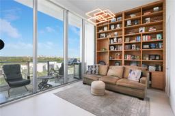 Picture of 2669 S Bayshore Dr # 804N, Miami, FL 33133