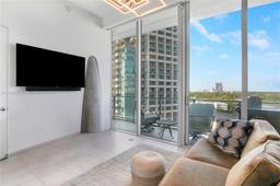 Picture of 2669 S Bayshore Dr # 804N, Miami, FL 33133