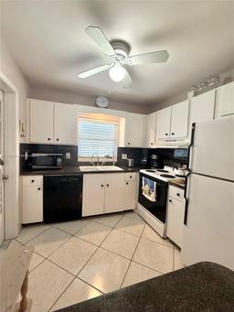 Picture of 5300 Washington St # U405, Hollywood, FL 33021