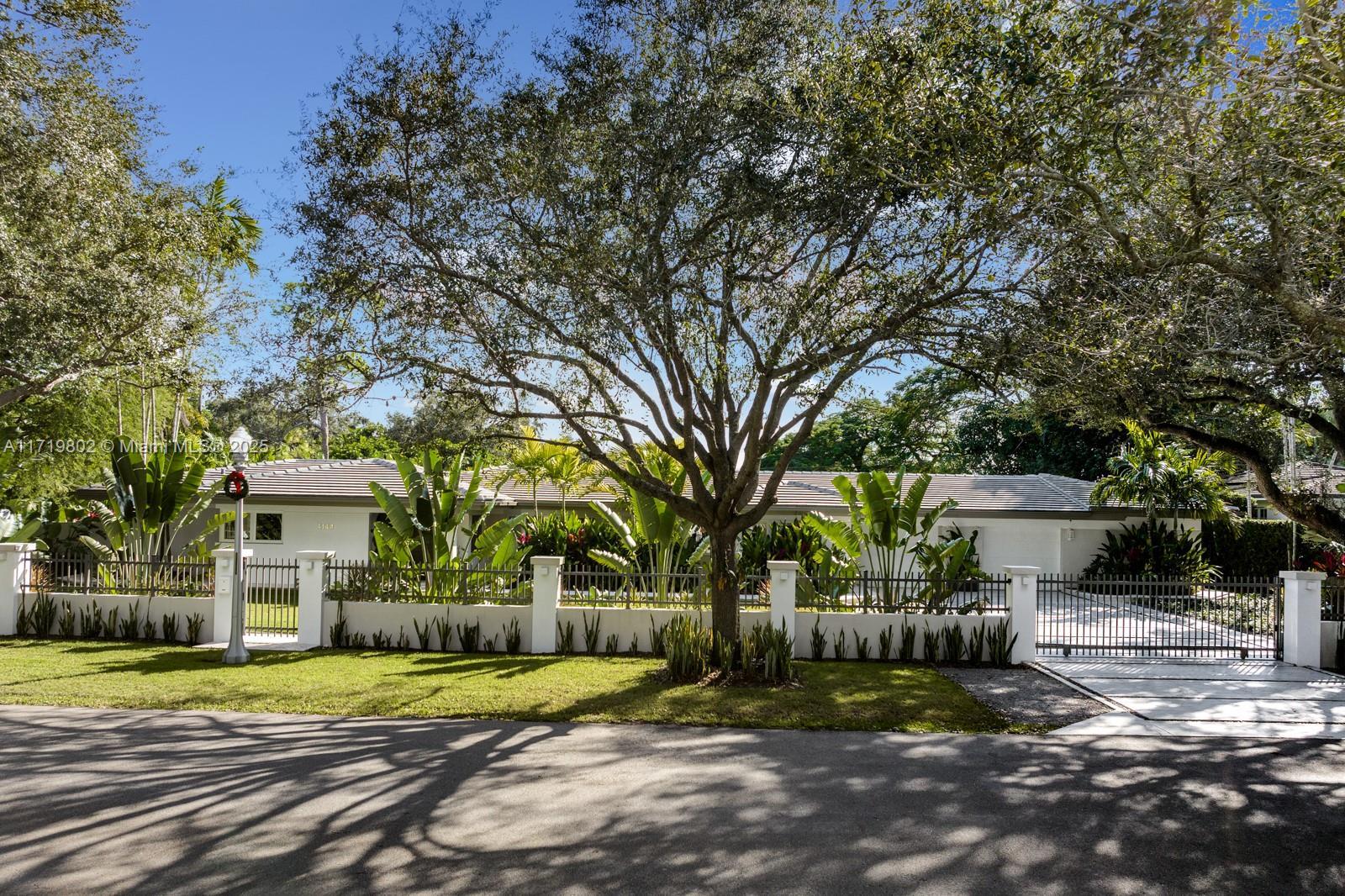 Picture of 4144 Pinta Ct, Coral Gables, FL 33146