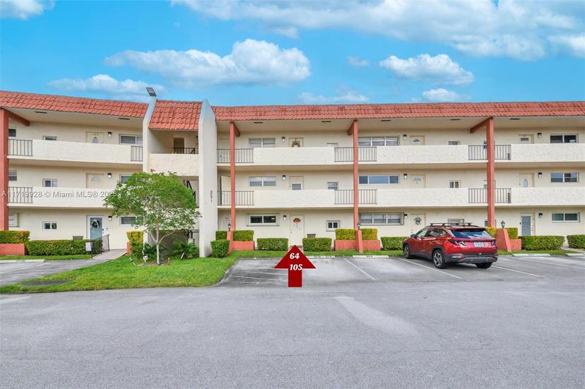 Picture of 300 S Hollybrook Dr # 105, Pembroke Pines FL 33025