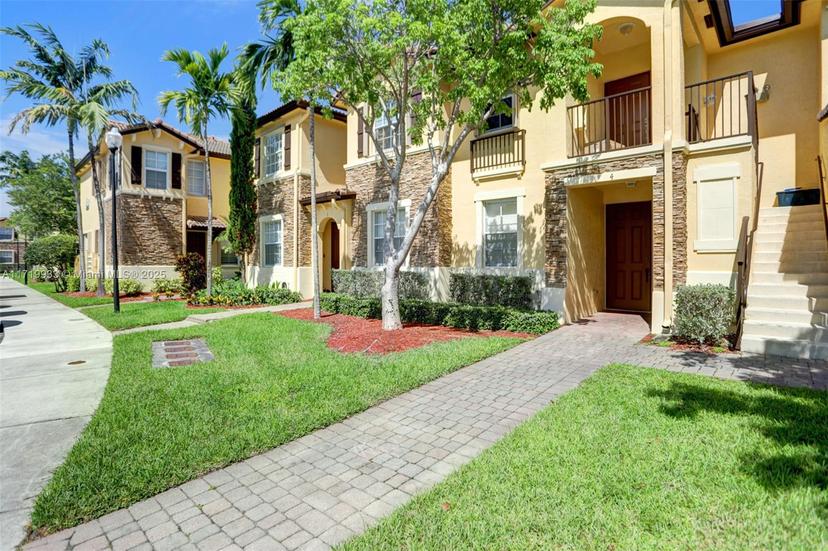 Picture of 9277 SW 227Th St # 23, Cutler Bay FL 33190