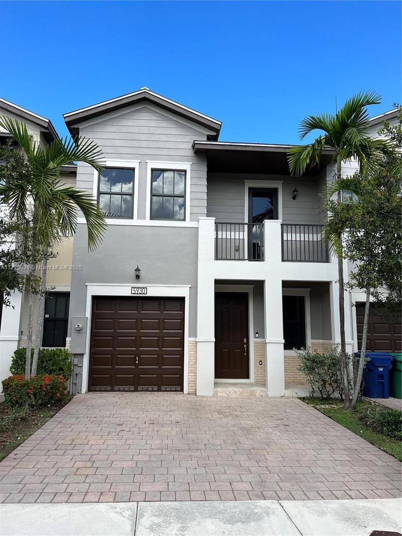 Picture of 5930 NW 104Th Path, Doral FL 33178