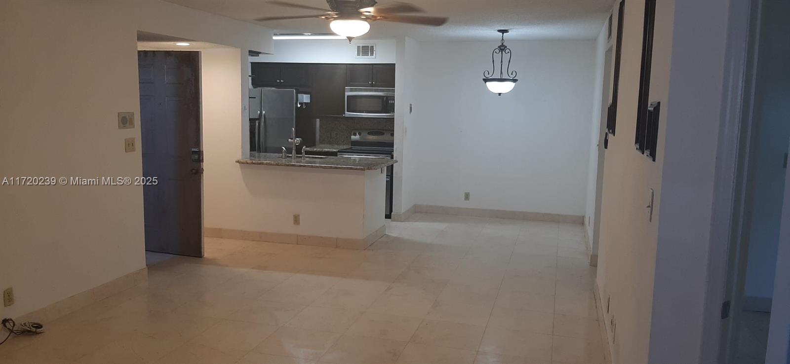 Picture of 2796 S University Dr # 2104, Davie, FL 33328