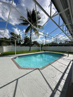 Picture of 4901 Washington St, Hollywood, FL 33021