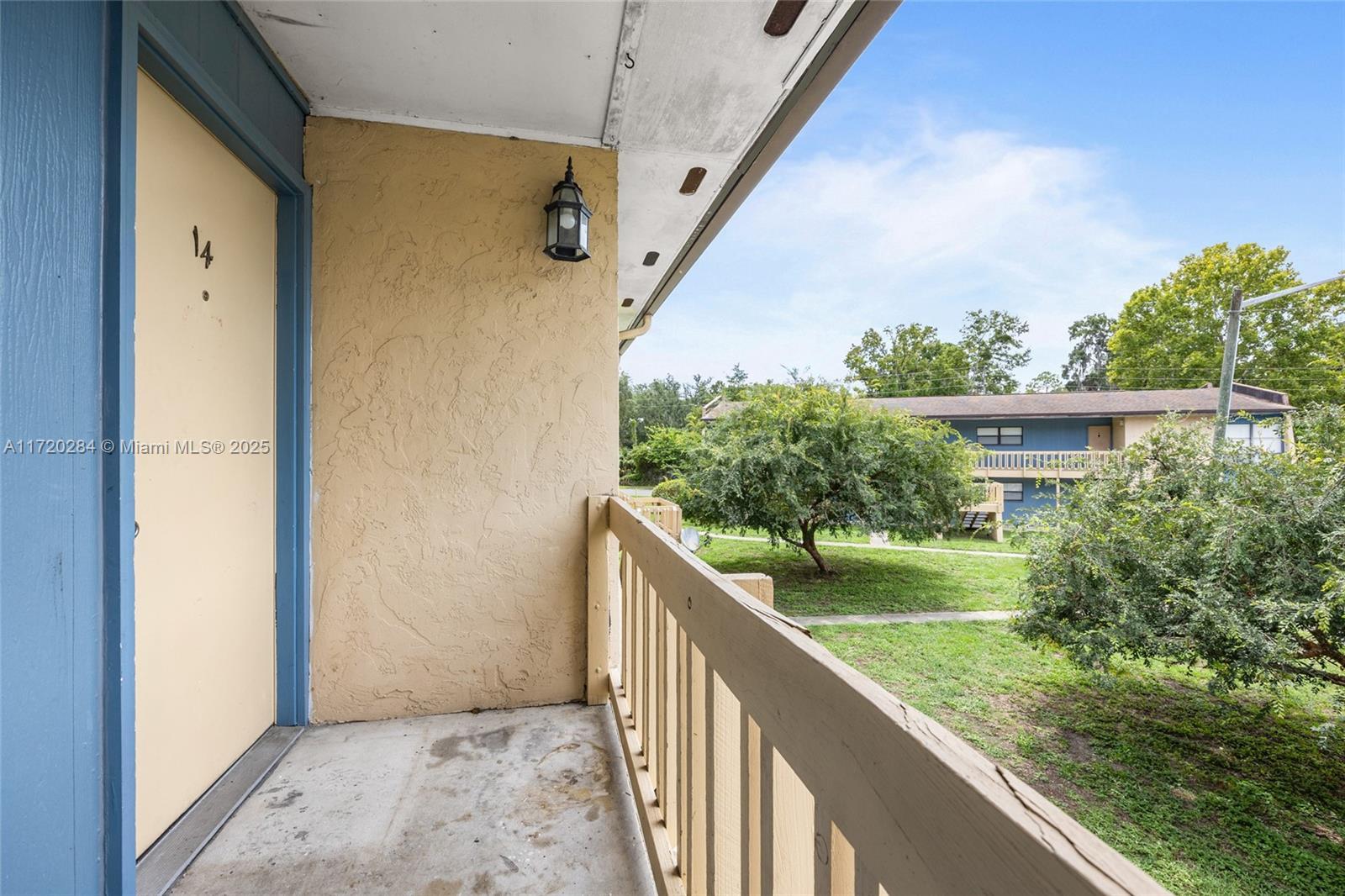 Picture of 2811 SW Archer Rd # 14, Gainesville, FL 32608