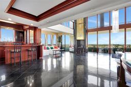 Picture of 11113 Biscayne Blvd, Miami, FL 33181