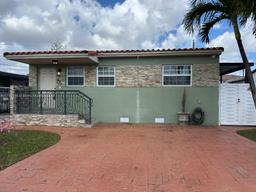 Picture of 971 E 45Th St, Hialeah, FL 33013