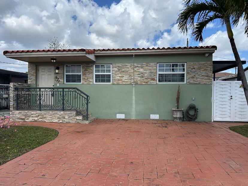 Picture of 971 E 45Th St, Hialeah FL 33013