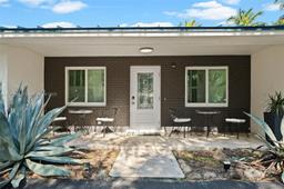 Picture of 1031 Redbird Ave, Miami Springs, FL 33166