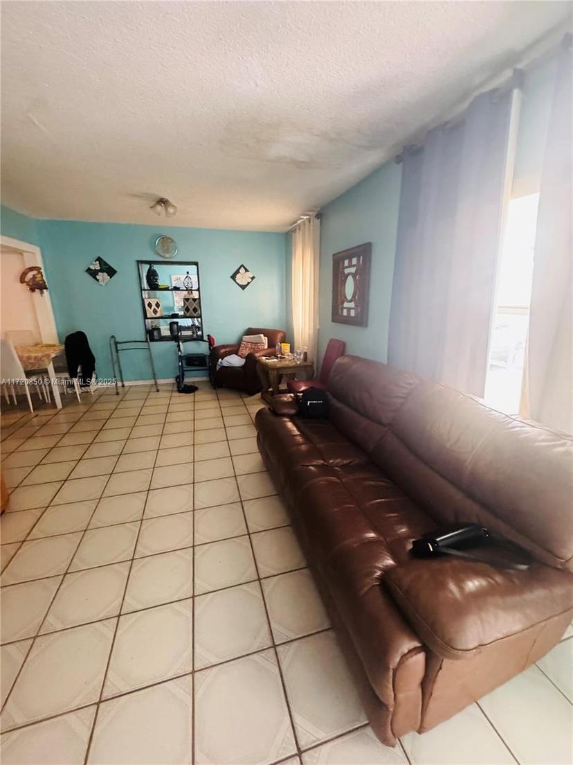 Picture of 30 W 53Rd Ter, Hialeah FL 33012