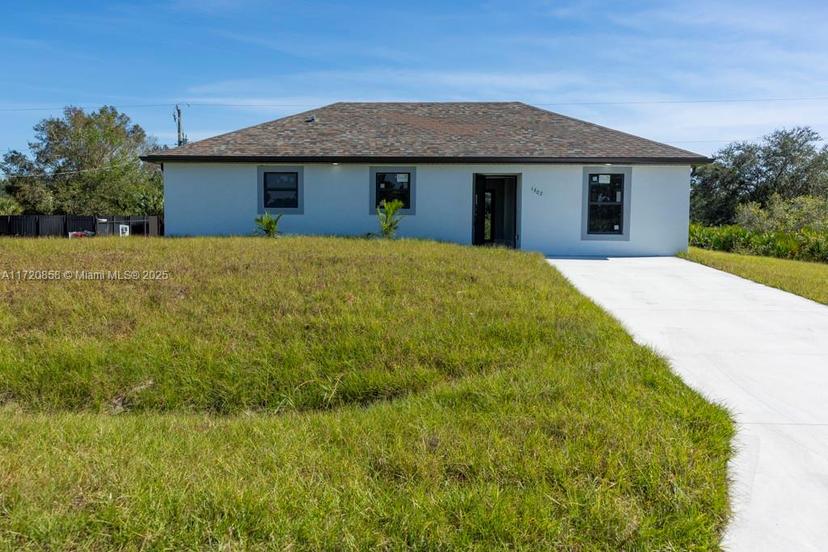 Picture of 1302 Hibiscus Ave, Cape Coral FL 33972